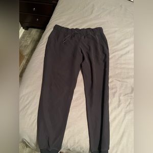 Lululemon - On the Fly Mid-Rise Jogger